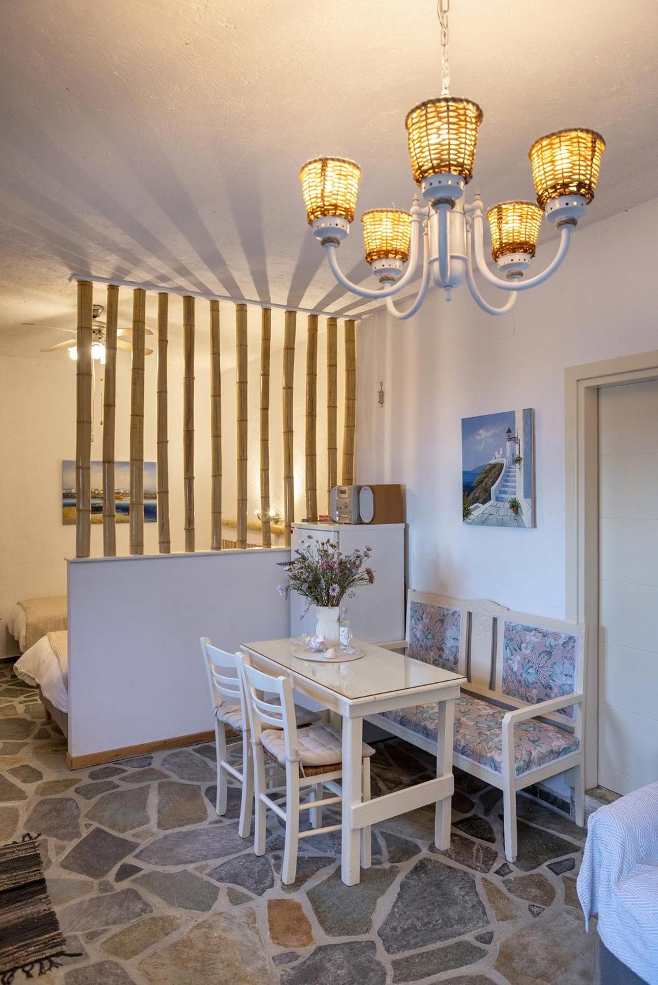 Aegean View - Seaside Apartment In Syros Azolimnos Exterior foto