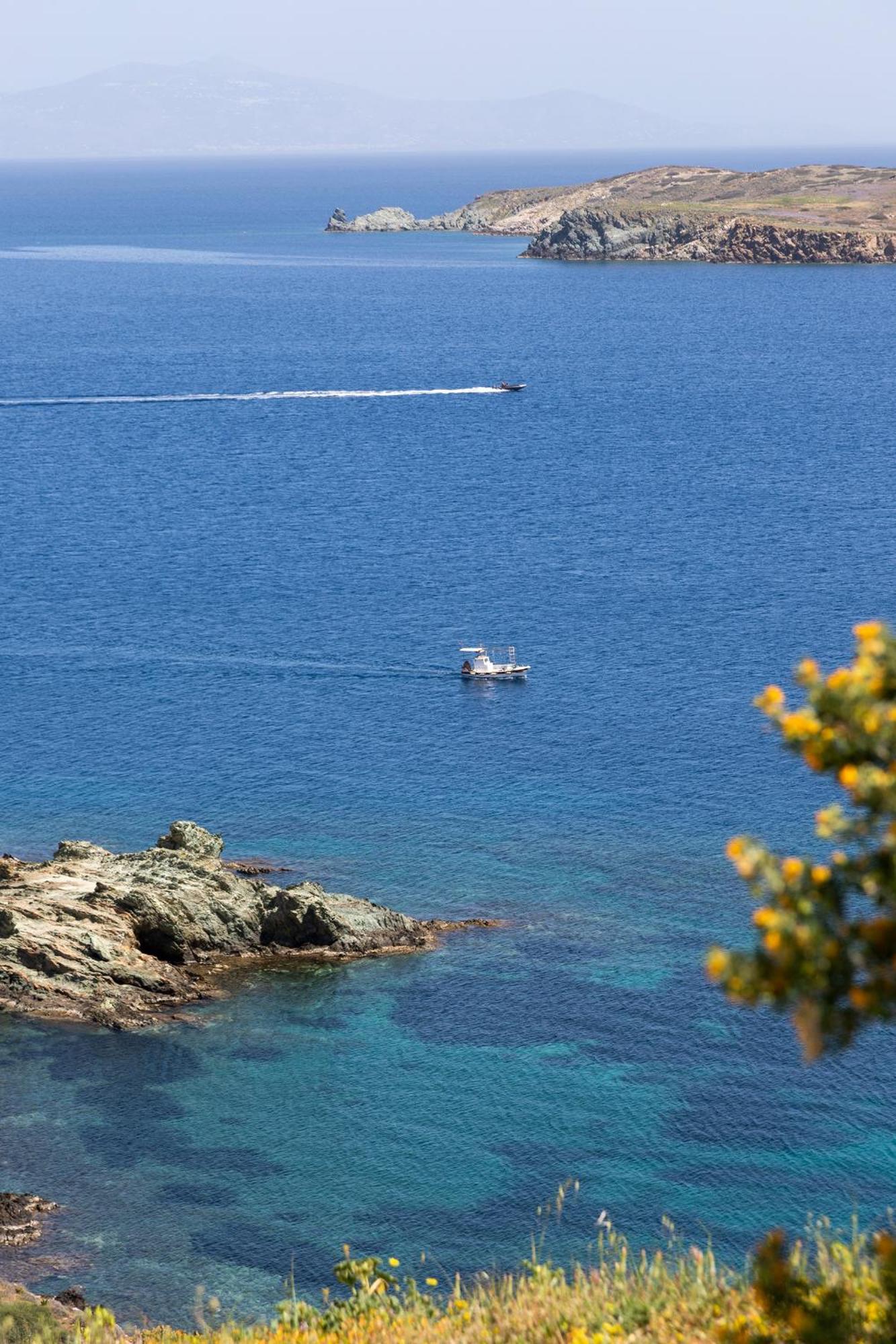 Aegean View - Seaside Apartment In Syros Azolimnos Exterior foto