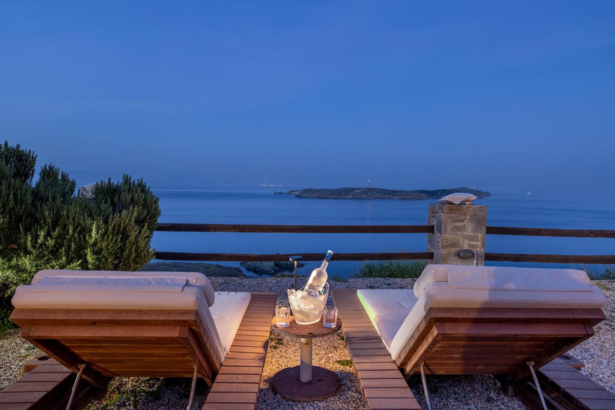 Aegean View - Seaside Apartment In Syros Azolimnos Exterior foto