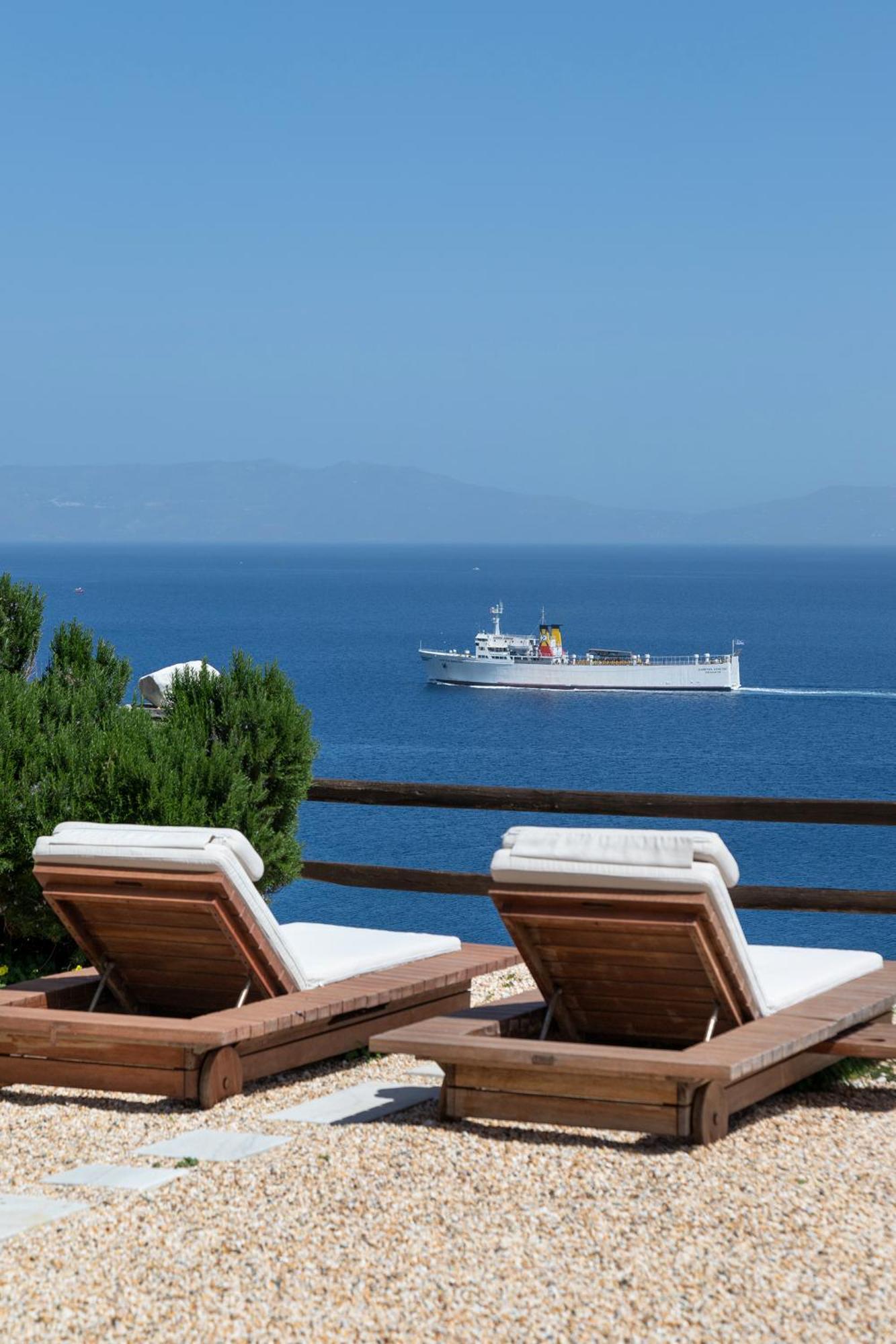 Aegean View - Seaside Apartment In Syros Azolimnos Exterior foto